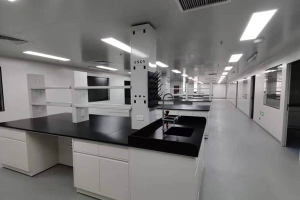 實(shí)驗(yàn)室設(shè)計(jì)過程中有哪些關(guān)鍵步驟和要求？